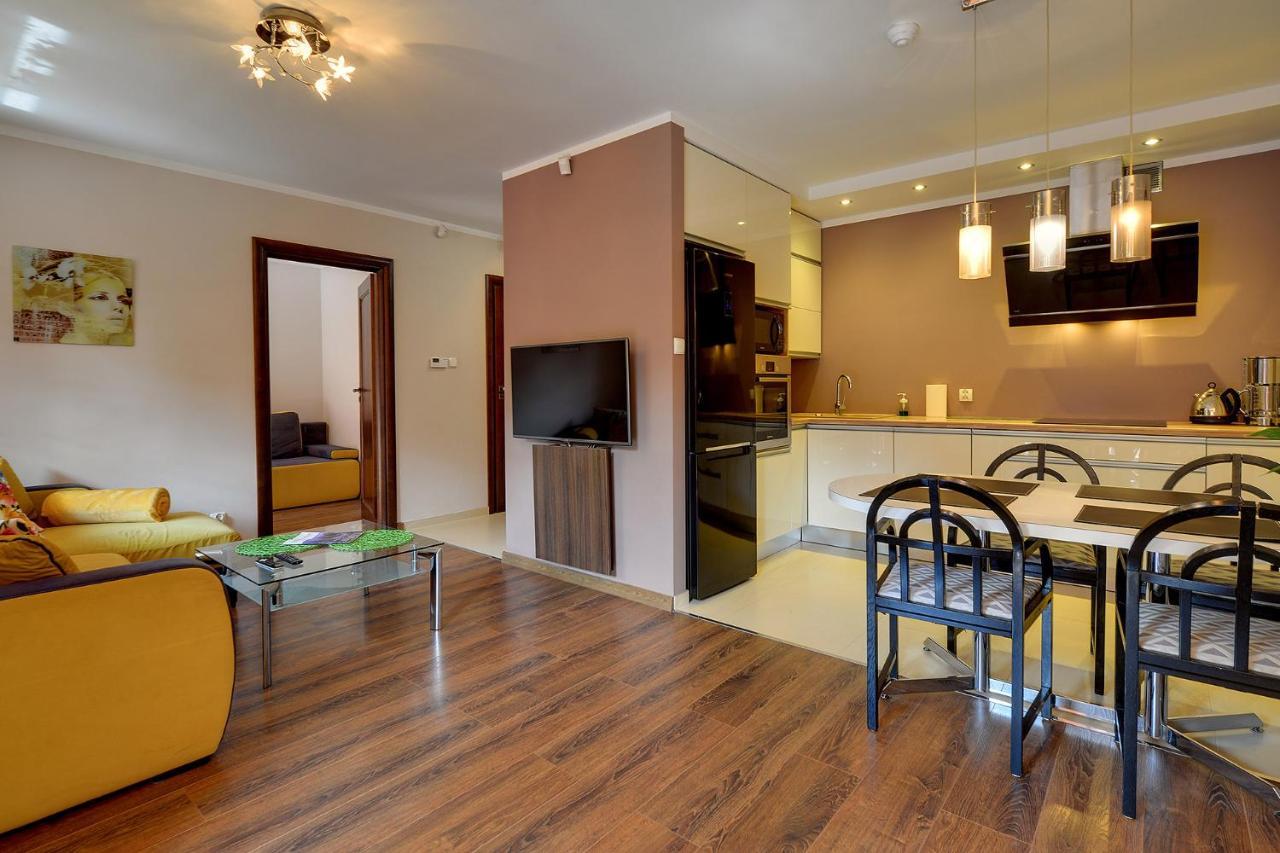 Eleganckie I Stylowe Apartamenty Sun Seasons 24 W Karpaczu Z Parkingiem By Noclegi Renters Exterior photo